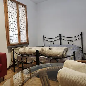  Appartamento Centro Con Giardino